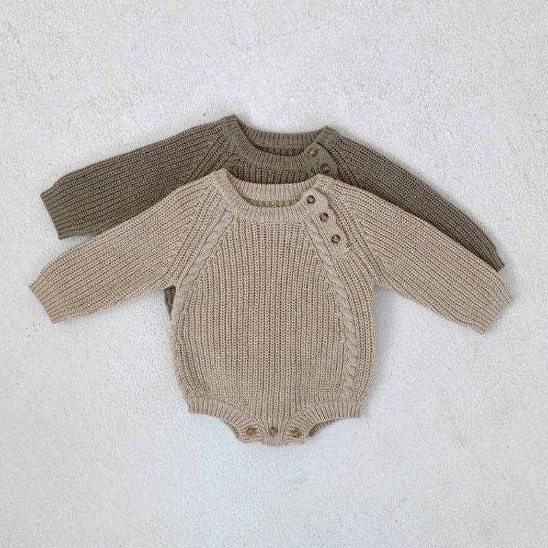 Simple knitted khaki loose pullover long-sleeved triangle crawler